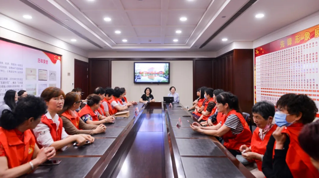 以梦为马，不负韶华——我院召开星级志愿者表彰大会暨优秀志愿者座谈会